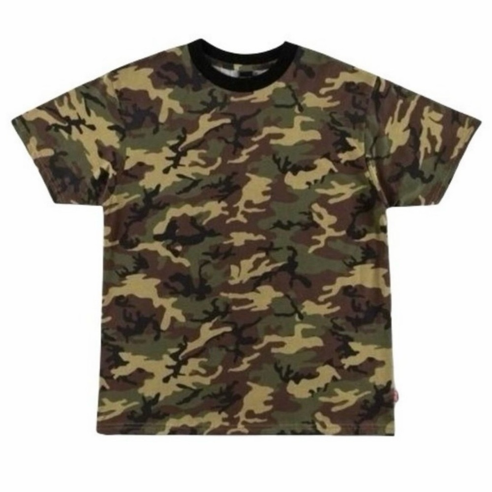 Kylie Jenner CAMO green/Khaki Tee

NEVER BEEN WORN - NEW!

100%Cotton Double
Mac